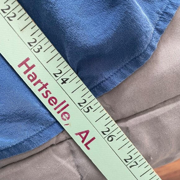 Vintage Liz Claiborne Womens Sz 6 Blue 100% Silk Button-Up Shirt Short Sleeve - Picture 6 of 6